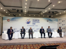 В Казани открылось пленарное заседание VII Форума национальных и региональных СМИ