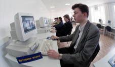 Были ли блогеры в 90-х? А мемы? Почему Рунет проигрывал Фидонету? ТАСС — об ушедшей эпохе