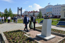 В Салехарде почтили память журналистов «Ямал-Региона», погибших при возвращении из командировки