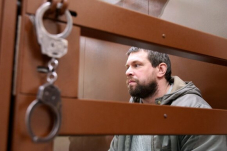 Суд в Москве отправил под стражу экс-полицейских по делу Голунова