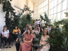 Челябинск: Под пальмами в ботаническом саду ЧелГУ прошло занятие экошколы для журналистов Южного Урала