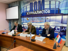 Председателем «Союза журналистов Тюменской области» стал Павел Девайкин