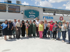 Ветераны Союза журналистов Кубани очередную встречу провели на теплоход