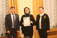 И.о. председателя  Союза журналистов КБР Разият Шаваева награждена дипломом