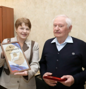 Владимир Федосеевич Савельев первым награждён Почётным знаком «Легенда Липецкой журналистики»