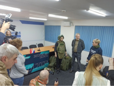 Союз журналистов России и Общероссийский народный фронт передали бронежилеты для корреспондентов в Запорожской области