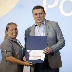 title="1F02A9442_2.JPG"