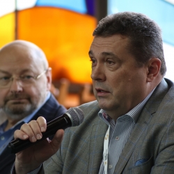 title="F02A8880_2.JPG"